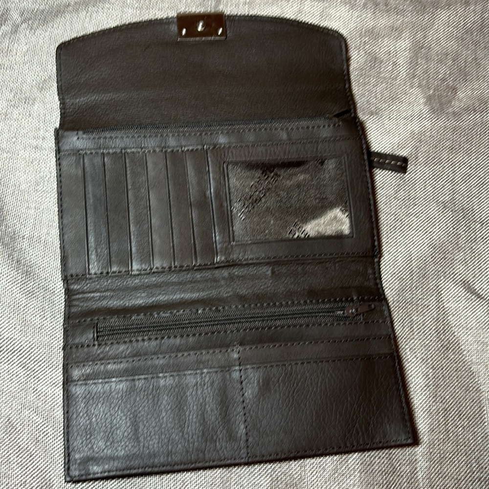 Kenneth Cole Brown Leather Long Snap front Wallet - Picture 7 of 11